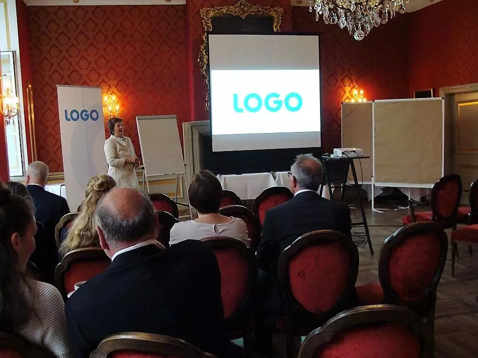 Logistiker kamen beim LOGO Thementag auf Schloss Wilkinghege zusammen